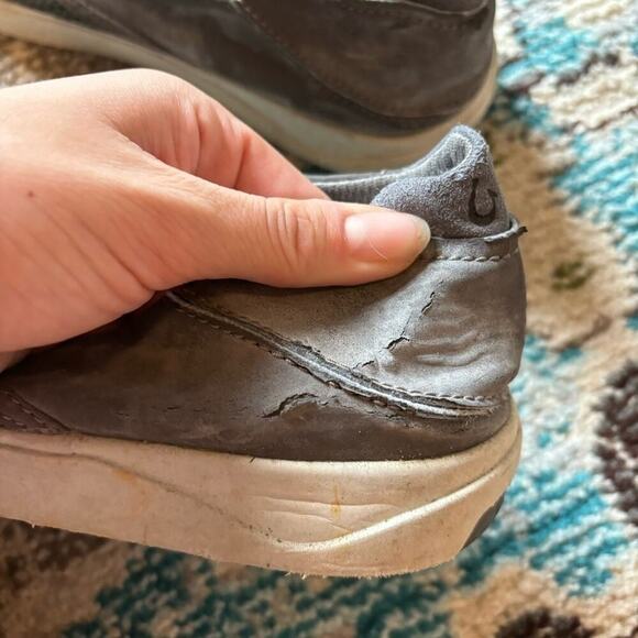 Men’s gray Olukai slide on shoes - Picture 6 of 10